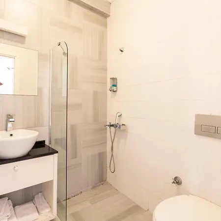 Bouti Айвалик